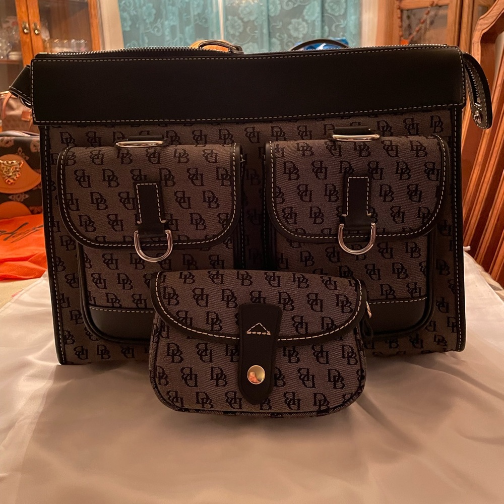 Dooney and Bourke Black Purse